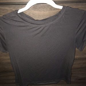 Cropped tee
